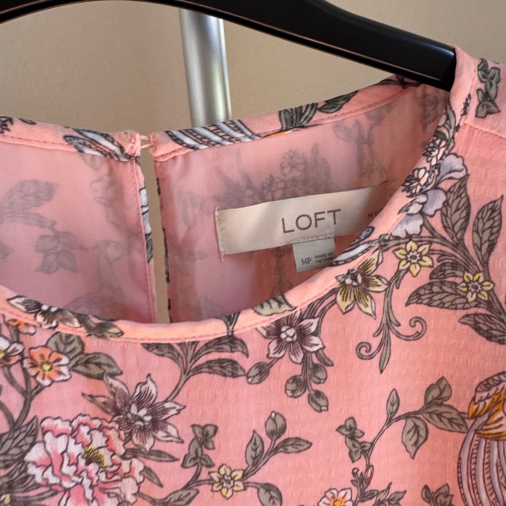 LOFT Pink Base Floral Print Blouse Sz MP - Picture 3 of 9